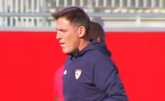 המאמן סיפר לשחקניו במחצית: "אני חולה בסרטן"