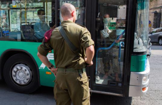 כמו חיילים: המהפכה בשירות הלאומי