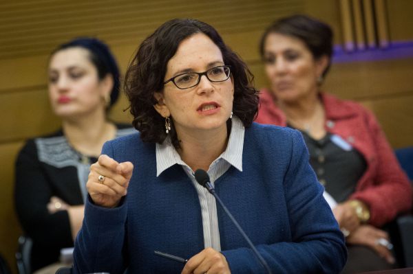 עזריה: "הרב אליהו הוציא את עצמו מהציונות הדתית"