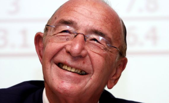 בעקבות התלונות • אלכס גלעדי הודיע: "אני זז הצידה"