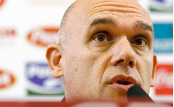 אופס: מאמנה של מכבי תל אביב לא יוכל להכנס לרוסיה