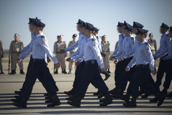 הרב אבינר רוצה שהמצעד הצבאי יחזור- בלי חיילות