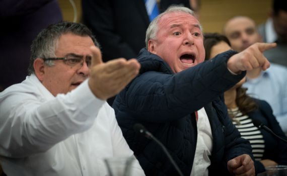 "אם לא הייתי מזרחי, הם לא היו מעיזים לעשות לי את זה"