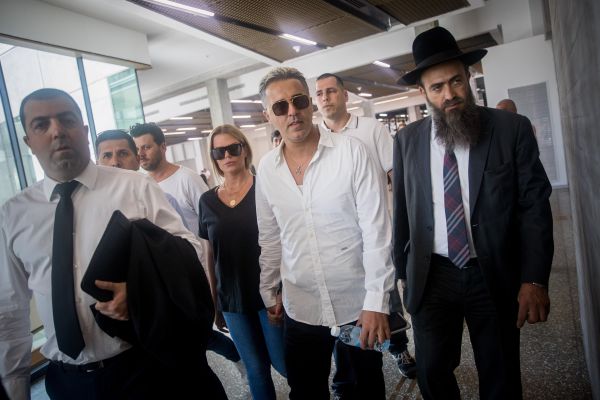 לאחר פחות מחודש: מצבו של קובי פרץ בכלא מתדרדר