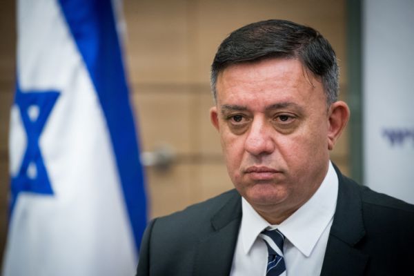 "אם לפיד יקבל יותר מנדטים אסכים להיות מספר 2"