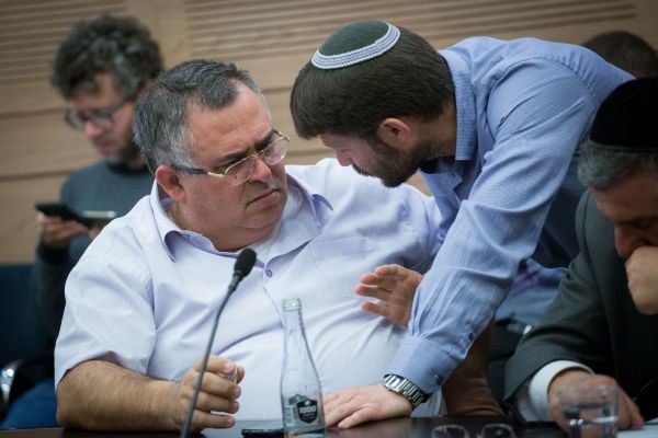 ביטן דורש מהבית היהודי להדיח את סמוטריץ'