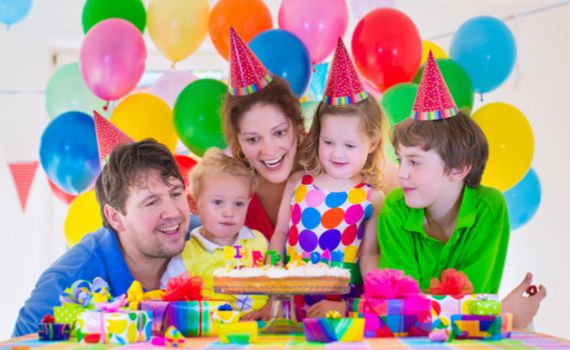 רגע לפני השמחה הבאה: יש מקום לכל המשפחה?