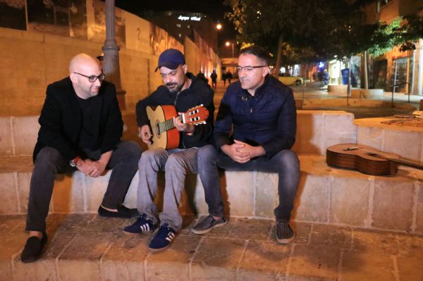 הג'וב החדש והמרגש של עמיר בניון