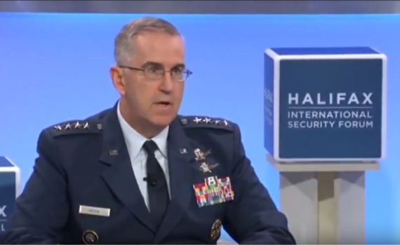 על רקע המתיחות: מפקד הגרעין בארה"ב שובר שתיקה