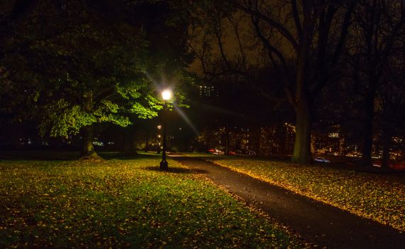 זעזוע בלונדון: נער יהודי נדקר על ידי כנופייה