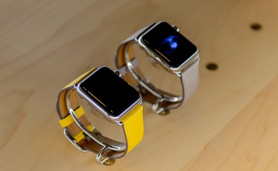 הרבנים יוצאים למלחמה נגד השעונים החכמים