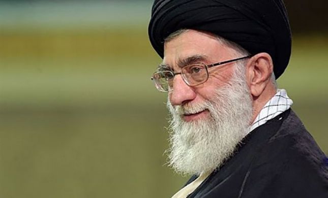  צפו; פרצו לרמקולים באיראן וקראו: "מוות לחמינאי"