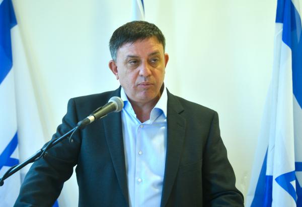 גבאי נגד חברי סיעתו: "רעיונות של בודדים"