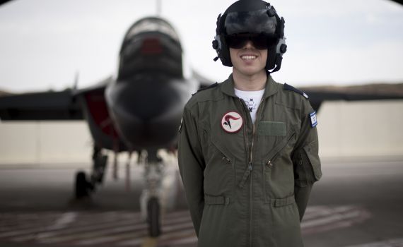 להתחתן באמצע קורס טיס? לא היה קל, אבל שווה