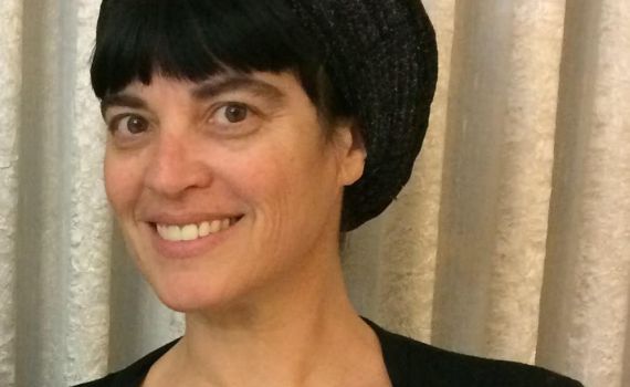 הרופאה שלומדת תיאטרון כדי להקל על המטופלים