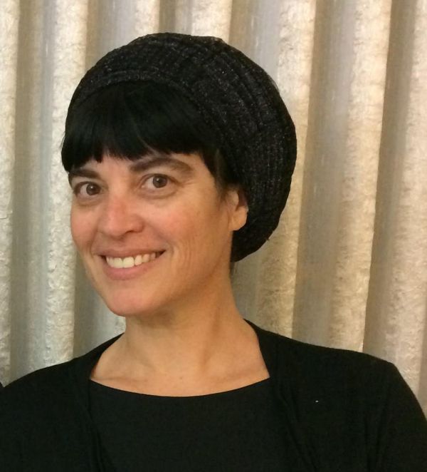 הרופאה שלומדת תיאטרון כדי להקל על המטופלים