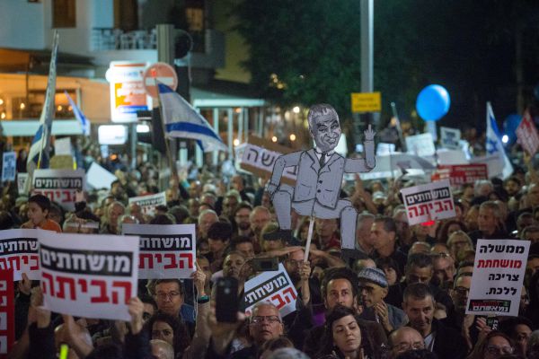 "אין מקום להתנפלות על הרב יובל שרלו"