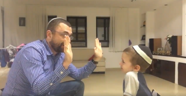 צפו: הפתרון המשעשע שכבש את הרשת