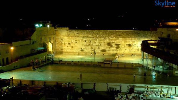 לאות מחאה: הערבים כיבו את האורות במקום הקדוש