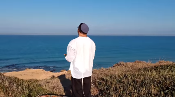 מה הקשר בין חנוכה לימים הנוראים? • צפו