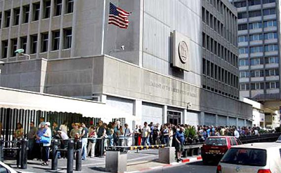 למען מעבר השגרירות; כחלון מקדם פטור מהיתר