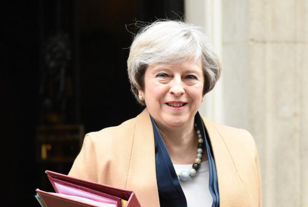 דרמה בבריטניה: ראש הממשלה התפטרה