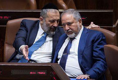 בשל הקושי לייצר רוב; חוק המרכולים יידחה