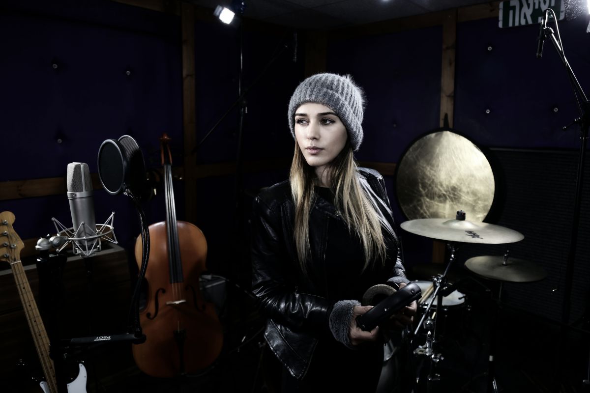 מתחזקת: כוכבת 'דה וויס' בחידוש לשיר השירים