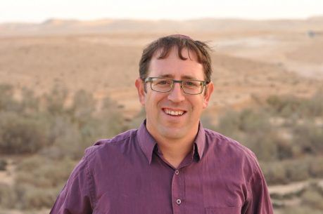 בניגוד לרב שרלו: למה אני לא אשתתף בהפגנה?