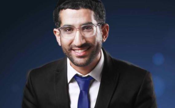 אחרי שנים במוזיקה: אבישי אשל משיק אלבום בכורה