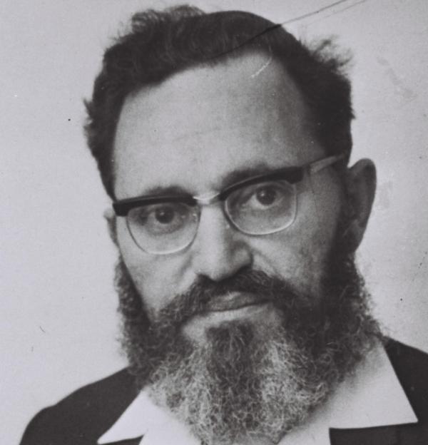 22 שנה לרב נריה זצ"ל. בנו: "אין היום מנהיג כדוגמתו"