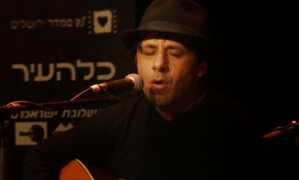 שנתיים בלי מאיר בנאי: פלייליסט זיכרון מרגש