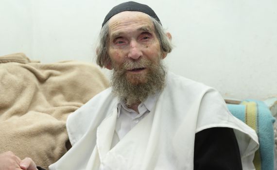 צוואת הרב: ללא תארים, מספיק 10 אנשים בלוויה