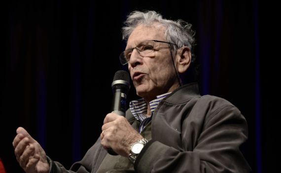 סערת השטרות החדשים: עמוס עוז באמירה מפתיעה