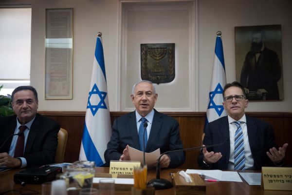 הקבינט עצר את החקיקה בנושא גופות המחבלים