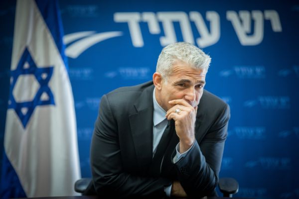 החוק שימנע מיאיר לפיד להיות ראש ממשלה