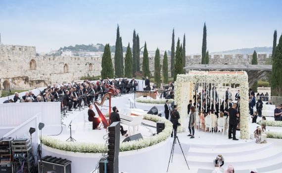 מטורף: כך נראית החתונה היהודית הגדולה בעולם