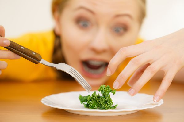 עולים על המשקל: איך תדעו אם יש לכם הפרעות אכילה