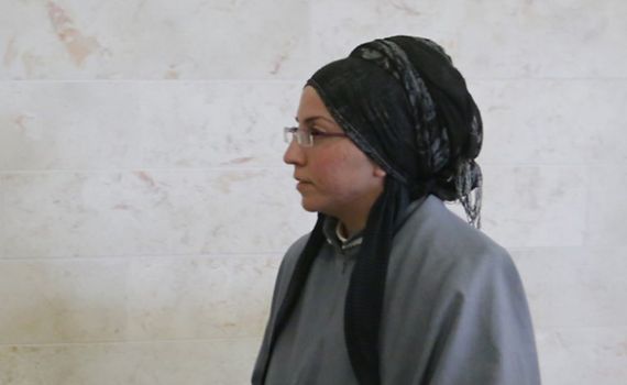 אשת הנאשם בהצתה בדומא, תבעה את משטרת ישראל