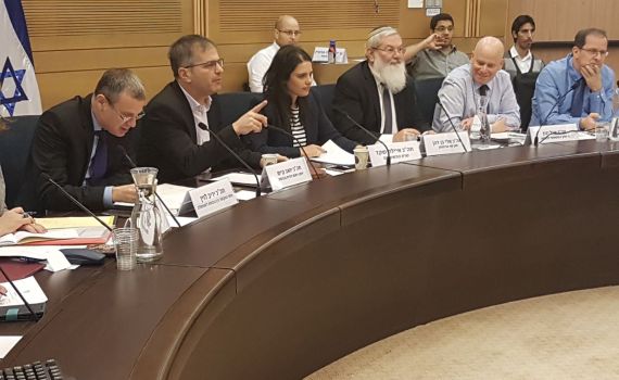 "אי אפשר להזניח חצי מליון אזרחים"