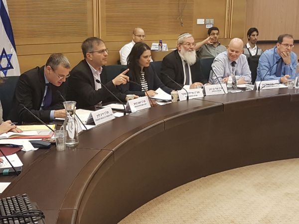 "אי אפשר להזניח חצי מליון אזרחים"