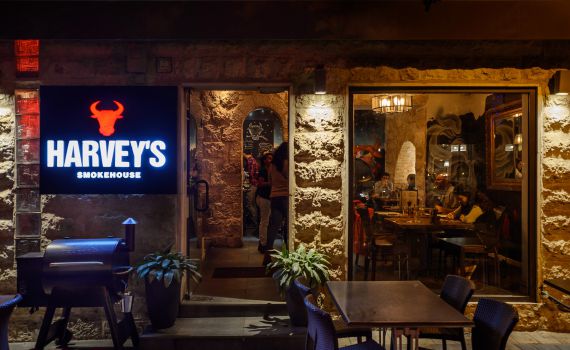 העישון מותר, ואף רצוי|ביקורת מסעדות