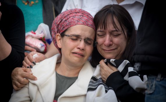 "רוצים לגור פה כמו יהודים גאים. לא כגנבים בשטח"