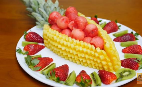 אל תהיו יבשים: כך תחגגו עם פירות טריים ומרהיבים