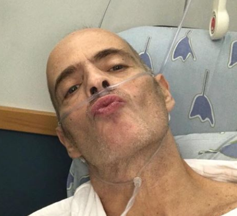 "אני רוצה לחיות": הזמר אדם שוחרר מטיפול נמרץ