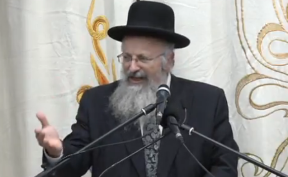 צפו: שיעורו השבועי של הרב שמואל אליהו