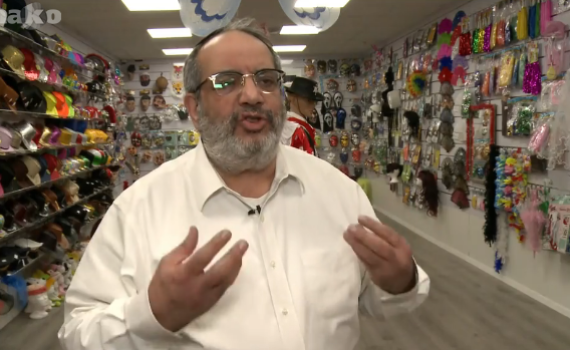 "למה רק המזרחיים מגנים על ביבי ושרה?"