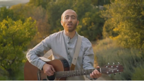 צפו: יוחאי בן אב"י בקליפ חדש לכבוד ט"ו בשבט