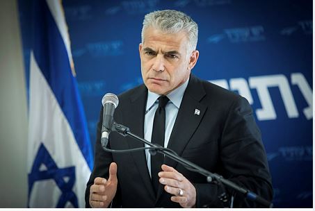 לפיד נשאר לבד; אין לו מה לחפש בכנסת/ פרשנות