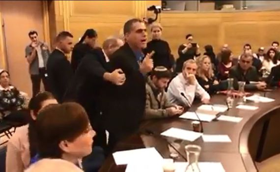 "טרוריסט", מחבל"; הח"כ ממרצ במתקפה מכוערת